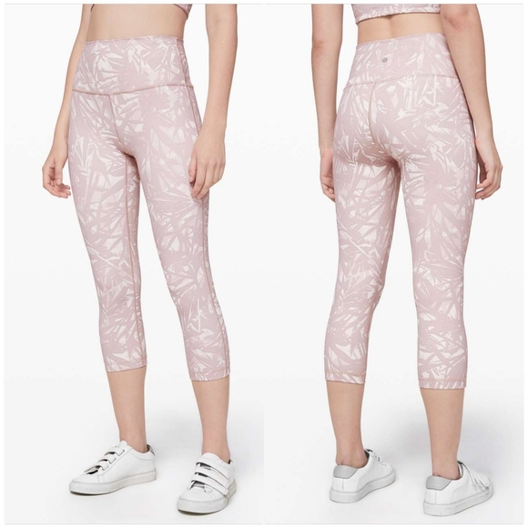 Lululemon Wunder Under Crop 21" Shadow Leaf Light Ivory Muse/Light Ivory Size 6 - Picture 1 of 11